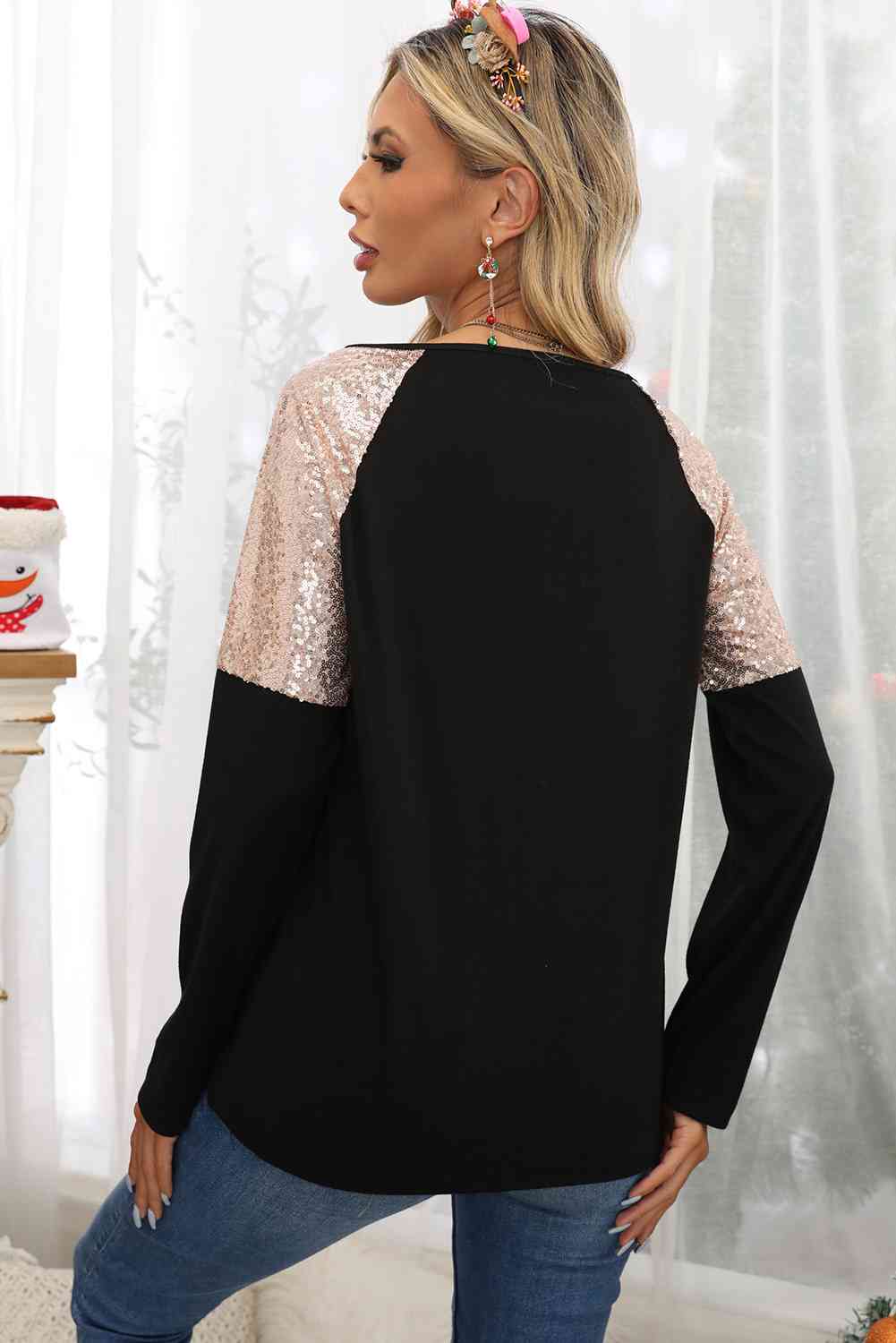 Christmas Tree Graphic Sequin Long-Sleeve